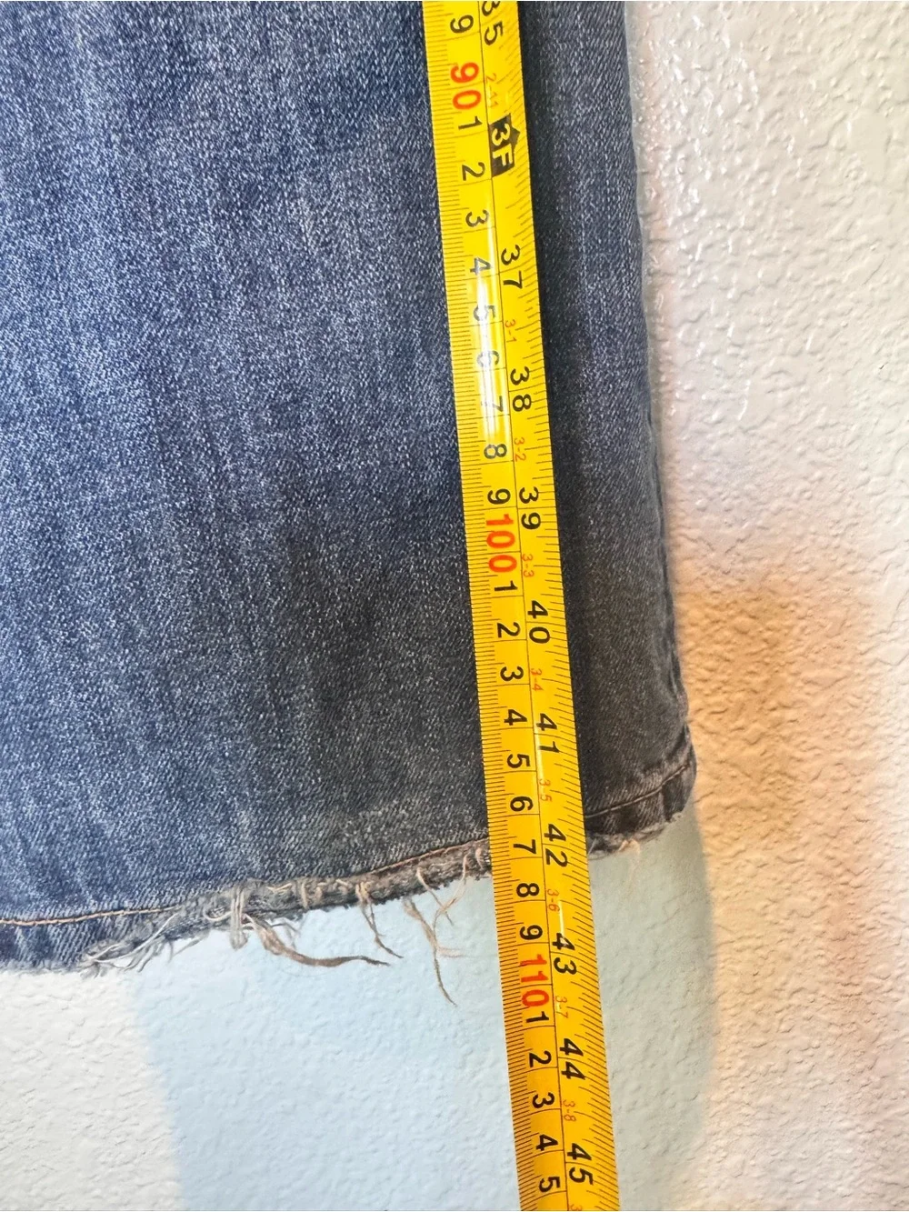 LUC Eddie Bauer Men's 33/321Classic Straight Fit Jeans - Dark Blue slightly dist